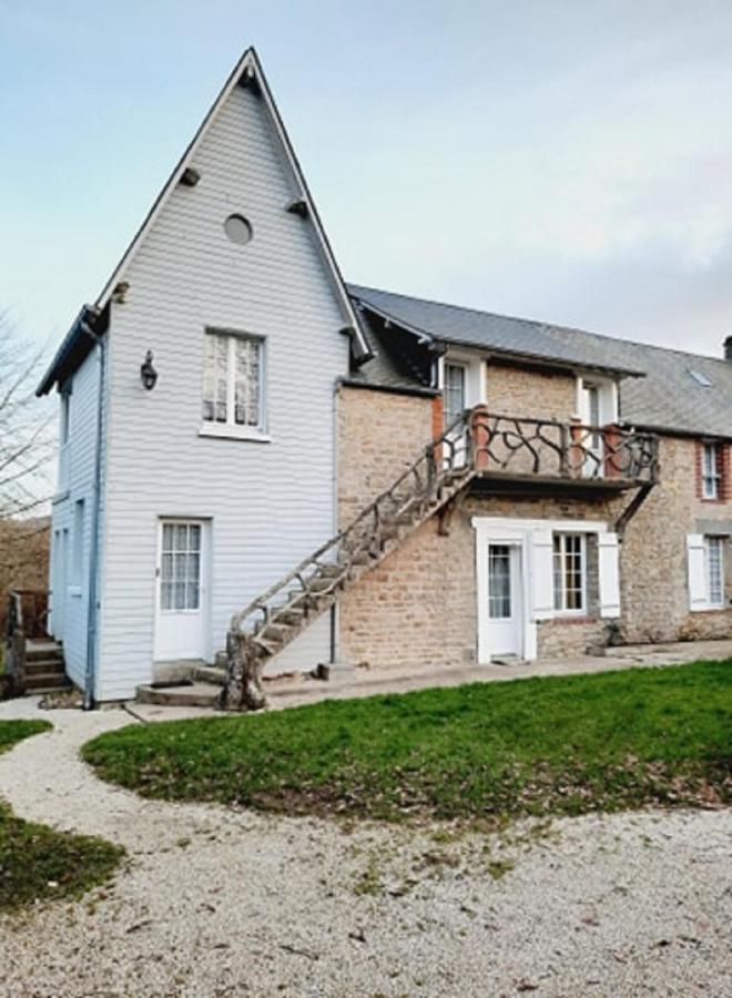 Gites De La Petite Suisse Clécy Eksteriør billede